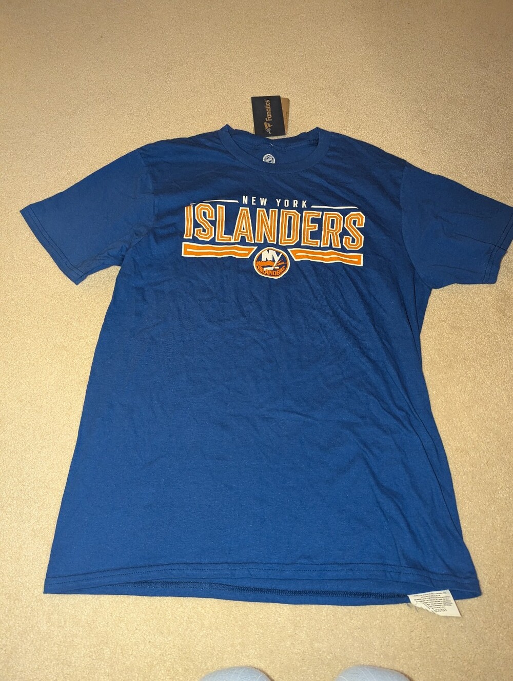 Nwt fanatics NHL New York Islanders men's T-shirt sz M